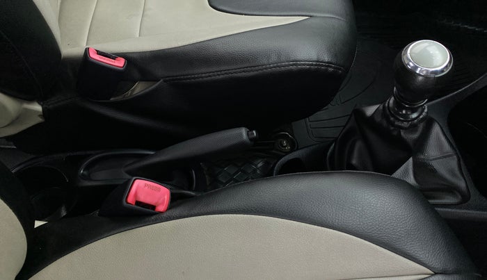 2013 Toyota Etios Liva GD, Diesel, Manual, 48,416 km, Gear Lever