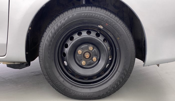 2013 Toyota Etios Liva GD, Diesel, Manual, 48,416 km, Right Front Wheel