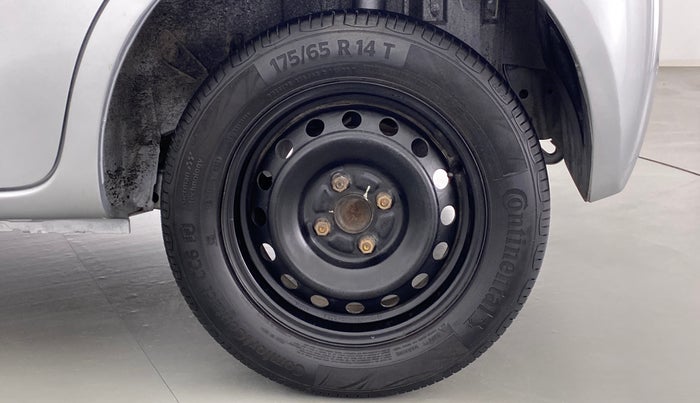 2013 Toyota Etios Liva GD, Diesel, Manual, 48,416 km, Left Rear Wheel