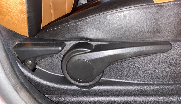 2018 Tata Tiago XZ PETROL, Petrol, Manual, 13,866 km, Driver Side Adjustment Panel