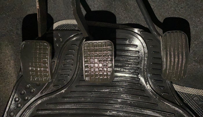 2018 Tata Tiago XZ PETROL, Petrol, Manual, 13,866 km, Pedals