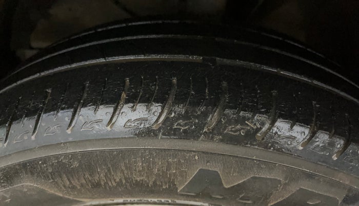 2021 Maruti Baleno SIGMA PETROL 1.2, Petrol, Manual, 39,642 km, Left Front Tyre Tread
