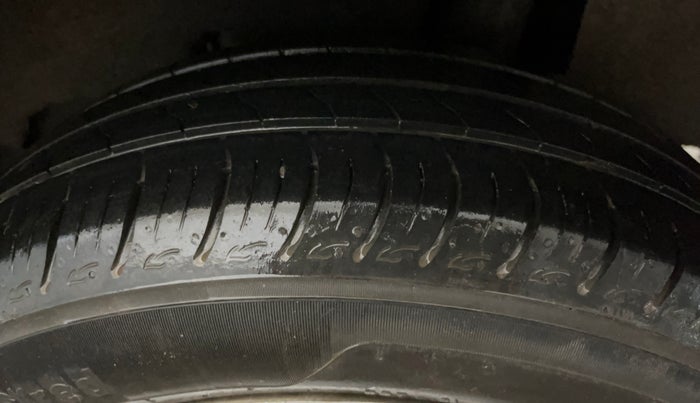 2021 Maruti Baleno SIGMA PETROL 1.2, Petrol, Manual, 39,642 km, Left Rear Tyre Tread