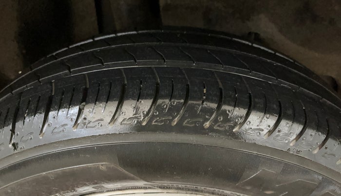 2021 Maruti Baleno SIGMA PETROL 1.2, Petrol, Manual, 39,642 km, Right Rear Tyre Tread