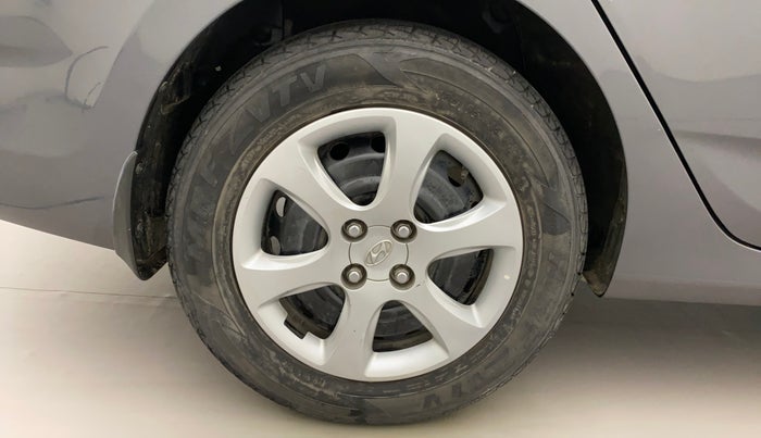 2012 Hyundai Verna FLUIDIC 1.6 VTVT EX, Petrol, Manual, 37,757 km, Right Rear Wheel