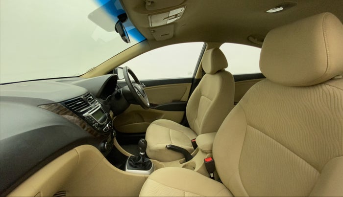 2012 Hyundai Verna FLUIDIC 1.6 VTVT EX, Petrol, Manual, 37,757 km, Right Side Front Door Cabin