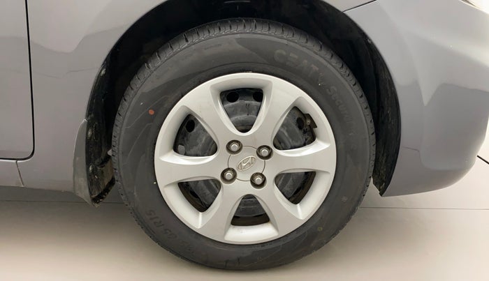 2012 Hyundai Verna FLUIDIC 1.6 VTVT EX, Petrol, Manual, 37,757 km, Right Front Wheel