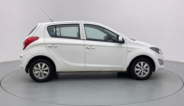 2013 Hyundai i20 SPORTZ 1.2, Petrol, Manual, 82,360 km, Right Side View