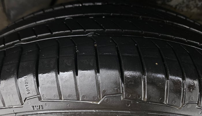 2013 Hyundai i20 SPORTZ 1.2, Petrol, Manual, 82,360 km, Left Rear Tyre Tread