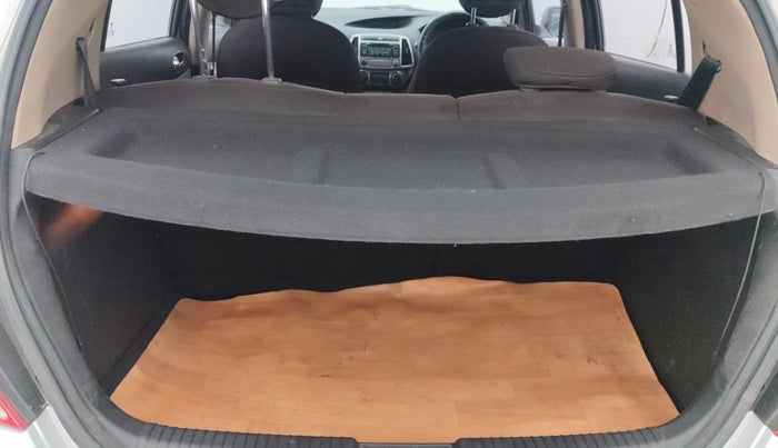 2013 Hyundai i20 SPORTZ 1.2, Petrol, Manual, 68,998 km, Boot Inside