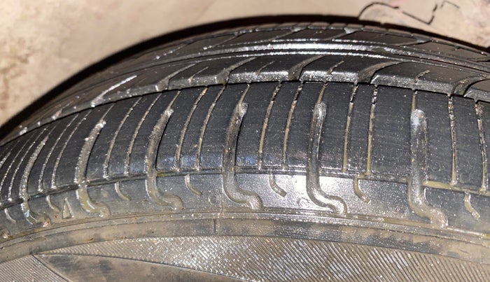 2020 Maruti Celerio VXI CNG, CNG, Manual, 76,692 km, Right Front Tyre Tread