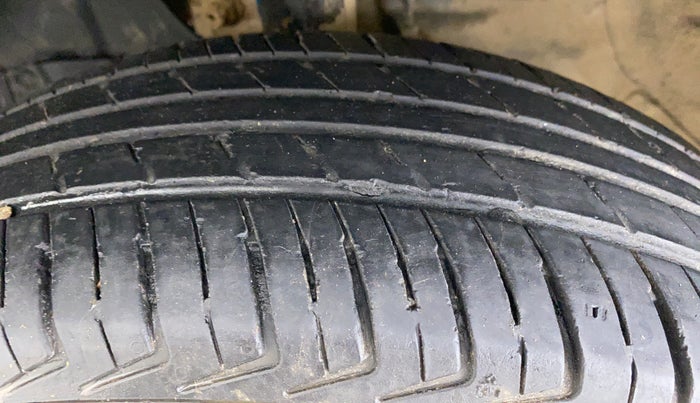 2020 Maruti New Wagon-R LXI CNG 1.0 L, CNG, Manual, 57,715 km, Left Front Tyre Tread
