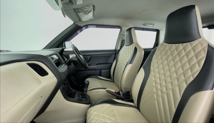 2020 Maruti New Wagon-R LXI CNG 1.0 L, CNG, Manual, 57,715 km, Right Side Front Door Cabin