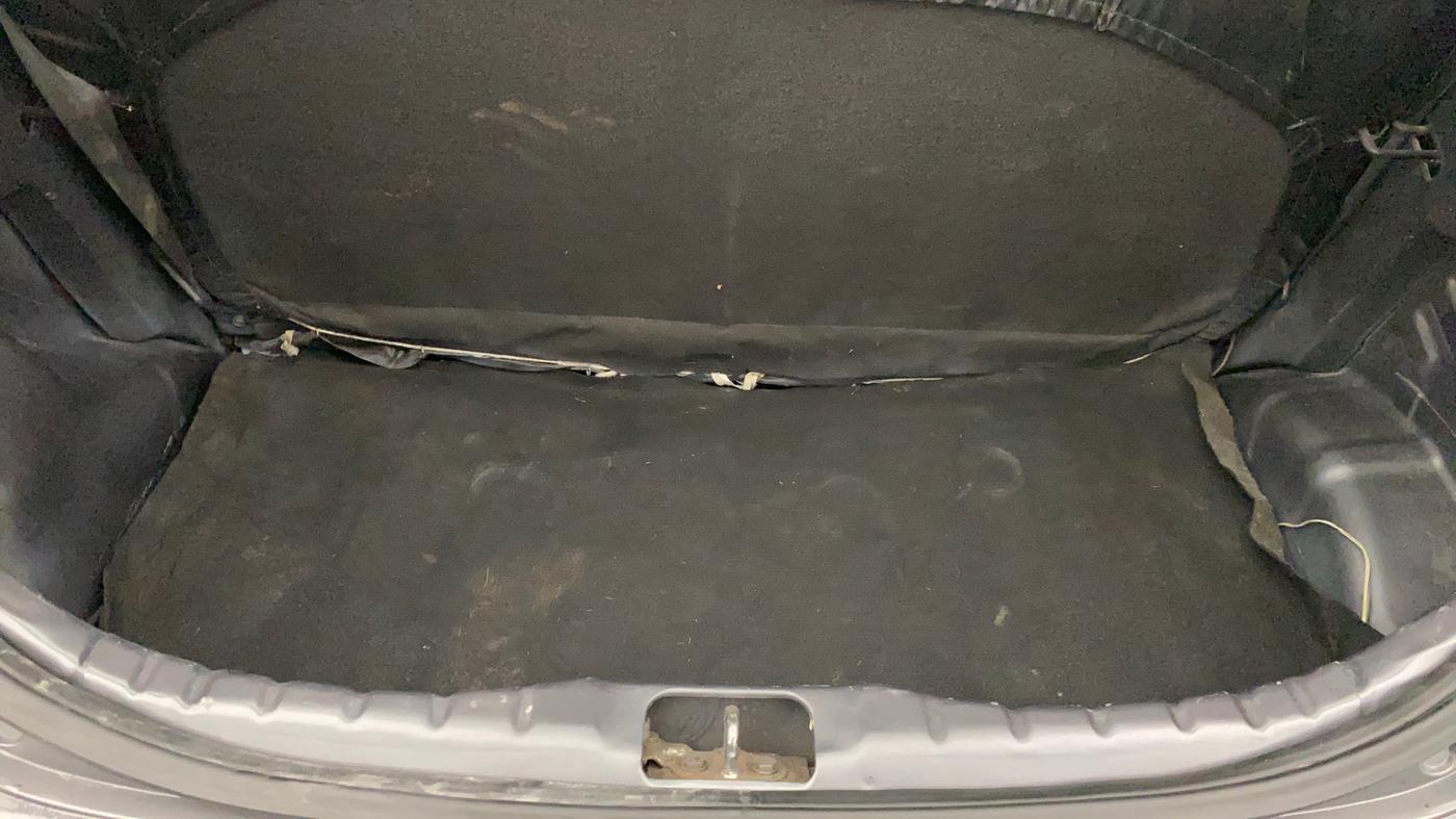 2015 Hyundai Eon ERA +, Petrol, Manual, 46,782 km, Boot Inside