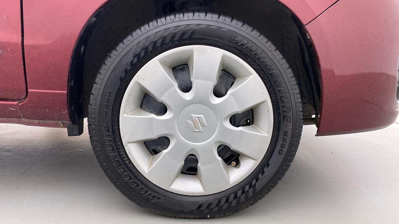 2014 Maruti Alto K10 VXI P, Petrol, Manual, 35,591 km, Right Front Wheel