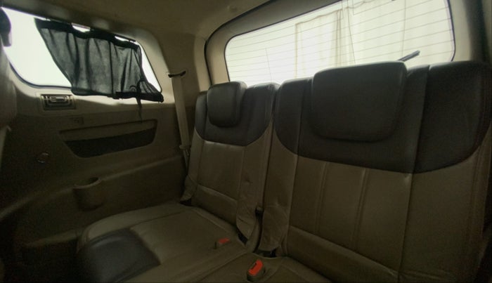 2014 Mahindra XUV500 W8, Diesel, Manual, 72,291 km, Third Seat Row ( optional )