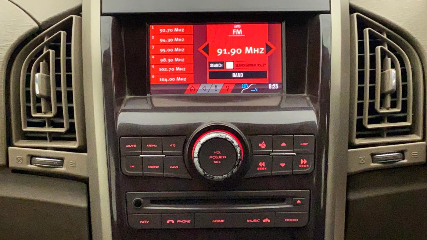 2014 Mahindra XUV500 W8, Diesel, Manual, 72,291 km, Infotainment System