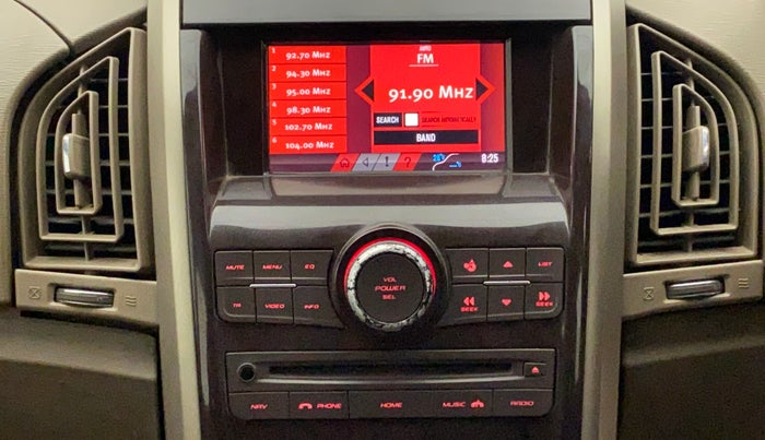 2014 Mahindra XUV500 W8, Diesel, Manual, 72,291 km, Infotainment System