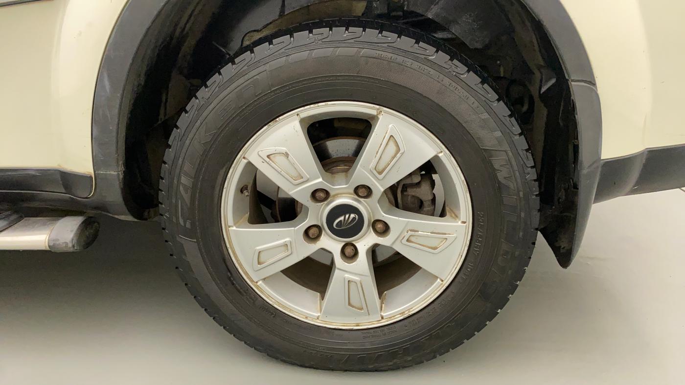2014 Mahindra XUV500 W8, Diesel, Manual, 72,291 km, Left Rear Wheel