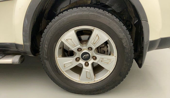 2014 Mahindra XUV500 W8, Diesel, Manual, 72,291 km, Left Rear Wheel