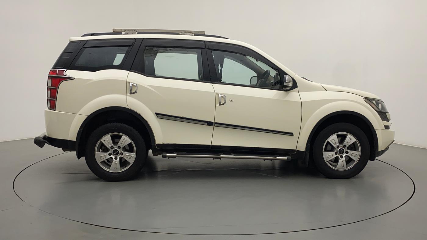 2014 Mahindra XUV500 W8, Diesel, Manual, 72,291 km, Right Side