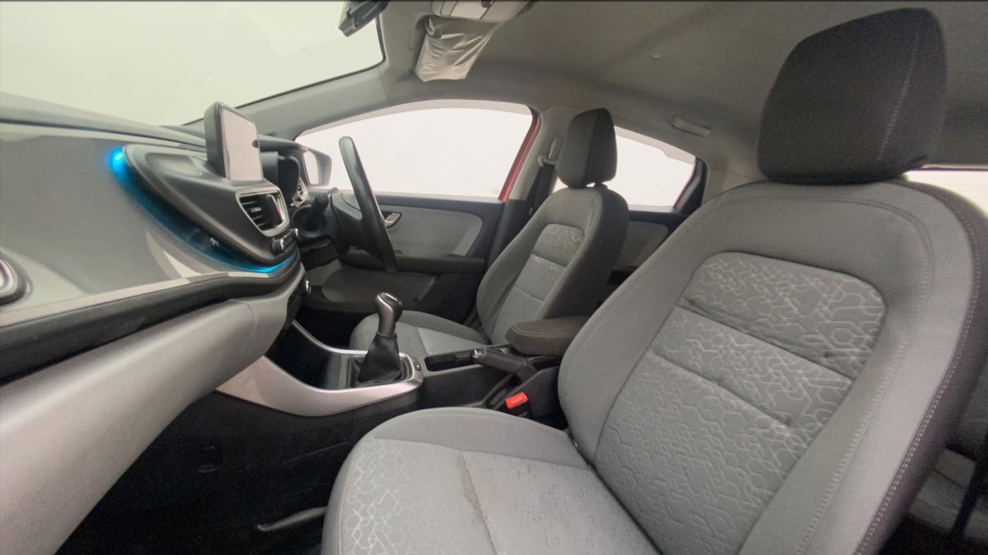 2021 Tata ALTROZ XZ PETROL, Petrol, Manual, 61,775 km, Right Side Front Door Cabin