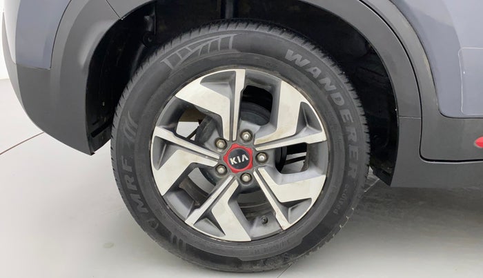 2021 KIA SONET GTX PLUS 1.5 AT, Diesel, Automatic, 76,440 km, Right Rear Wheel