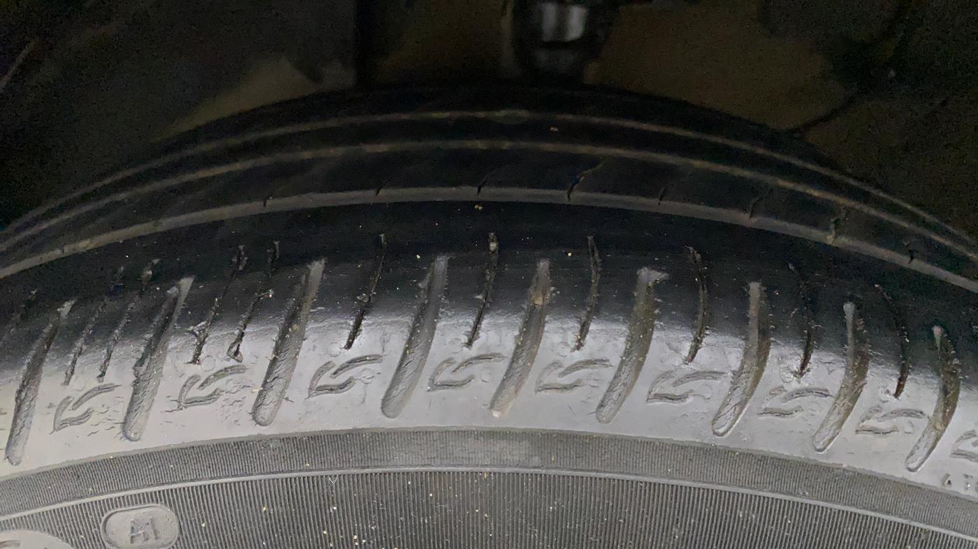 2021 KIA SONET GTX PLUS 1.5 AT, Diesel, Automatic, 76,440 km, Left Front Tyre Tread