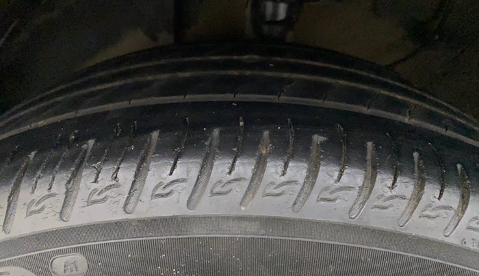 2021 KIA SONET GTX PLUS 1.5 AT, Diesel, Automatic, 76,440 km, Left Front Tyre Tread