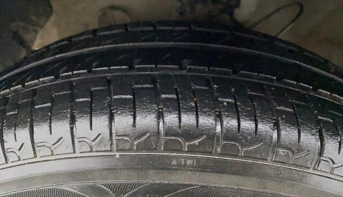 2022 Hyundai NEW SANTRO MAGNA, Petrol, Manual, 21,062 km, Left Front Tyre Tread