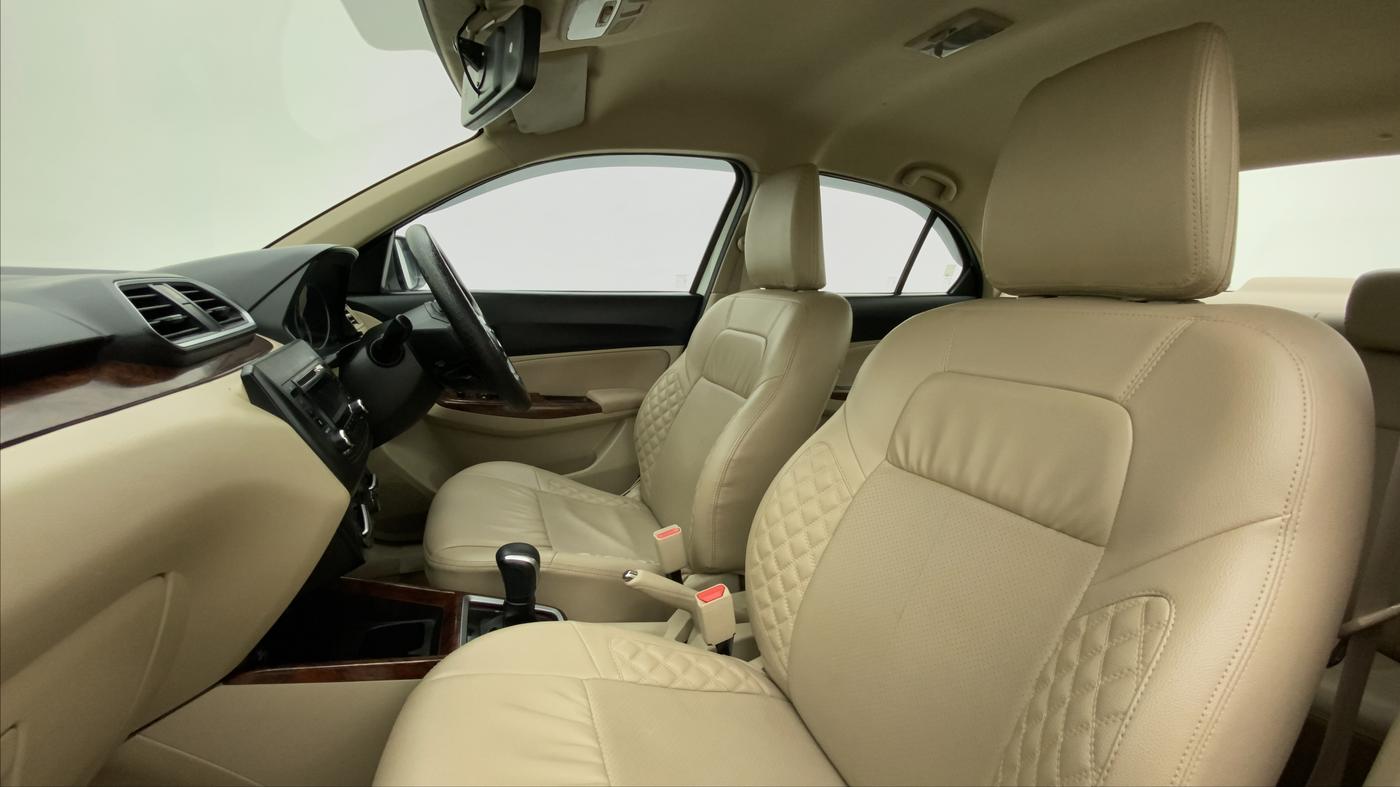 2020 Maruti Dzire VXI AMT, Petrol, Automatic, 41,774 km, Right Side Front Door Cabin
