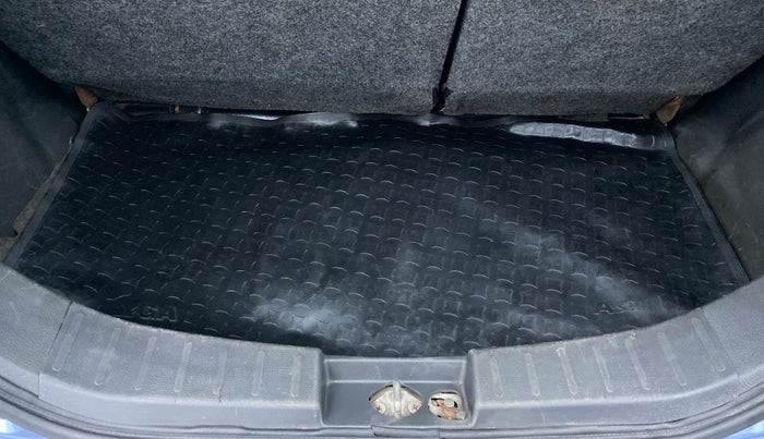 2011 Maruti Wagon R 1.0 VXI, Petrol, Manual, 76,193 km, Boot Inside