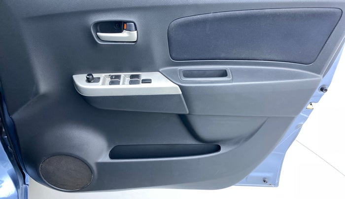 2011 Maruti Wagon R 1.0 VXI, Petrol, Manual, 76,193 km, Driver Side Door Panels Control