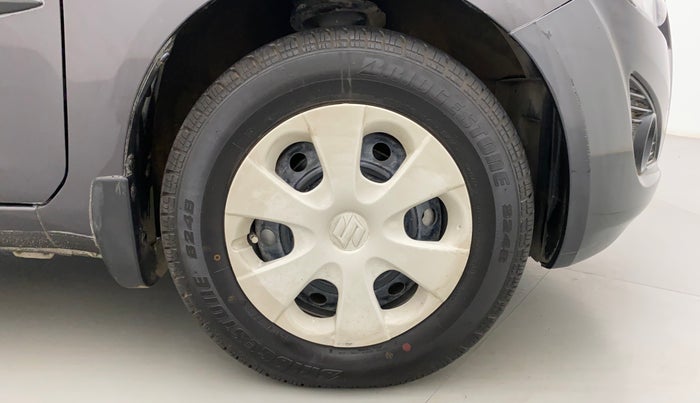 2013 Maruti Ritz VXI, Petrol, Manual, 71,852 km, Right Front Wheel