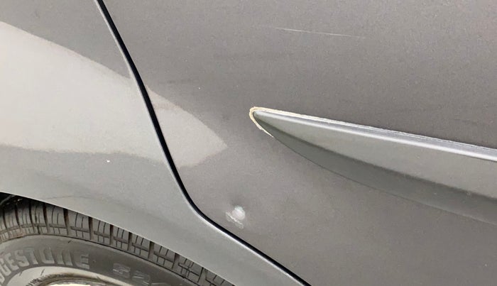 2013 Maruti Ritz VXI, Petrol, Manual, 71,852 km, Right rear door - Slightly dented