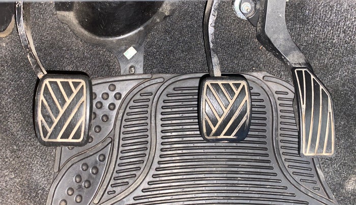 2013 Maruti Ritz VXI, Petrol, Manual, 71,852 km, Pedals