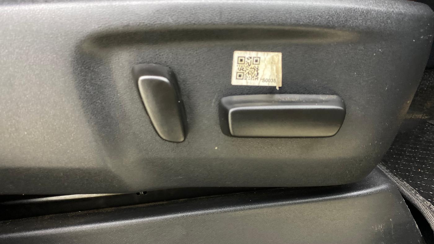 2024 Toyota INNOVA HYCROSS ZX HYBRID 7 STR, Hybrid, Automatic, 3,625 km, Driver Side Adjustment Panel