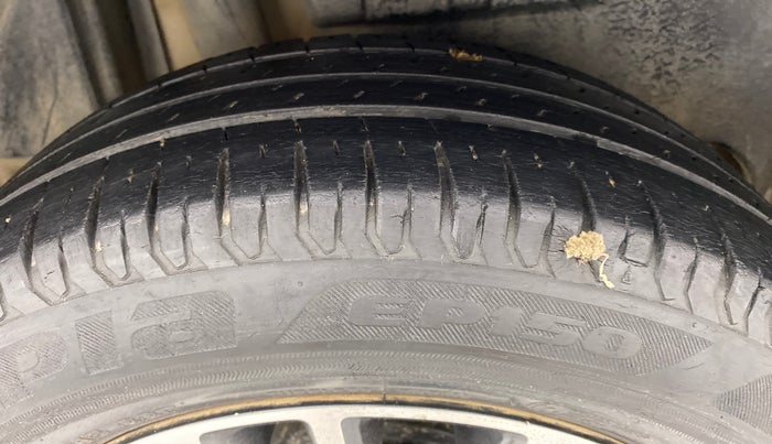 2017 Maruti Dzire ZXI Plus AMT, Petrol, Automatic, 60,251 km, Right Rear Tyre Tread
