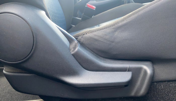 2019 Maruti Baleno DELTA PETROL 1.2, Petrol, Manual, 39,331 km, Driver Side Adjustment Panel