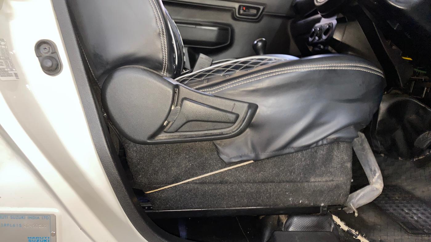 2024 Maruti S PRESSO VXI, Petrol, Manual, 23,493 km, Driver Side Adjustment Panel