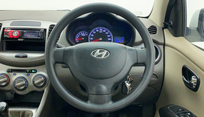 2012 Hyundai i10 MAGNA 1.1, CNG, Manual, 96,107 km, Steering Wheel Close Up