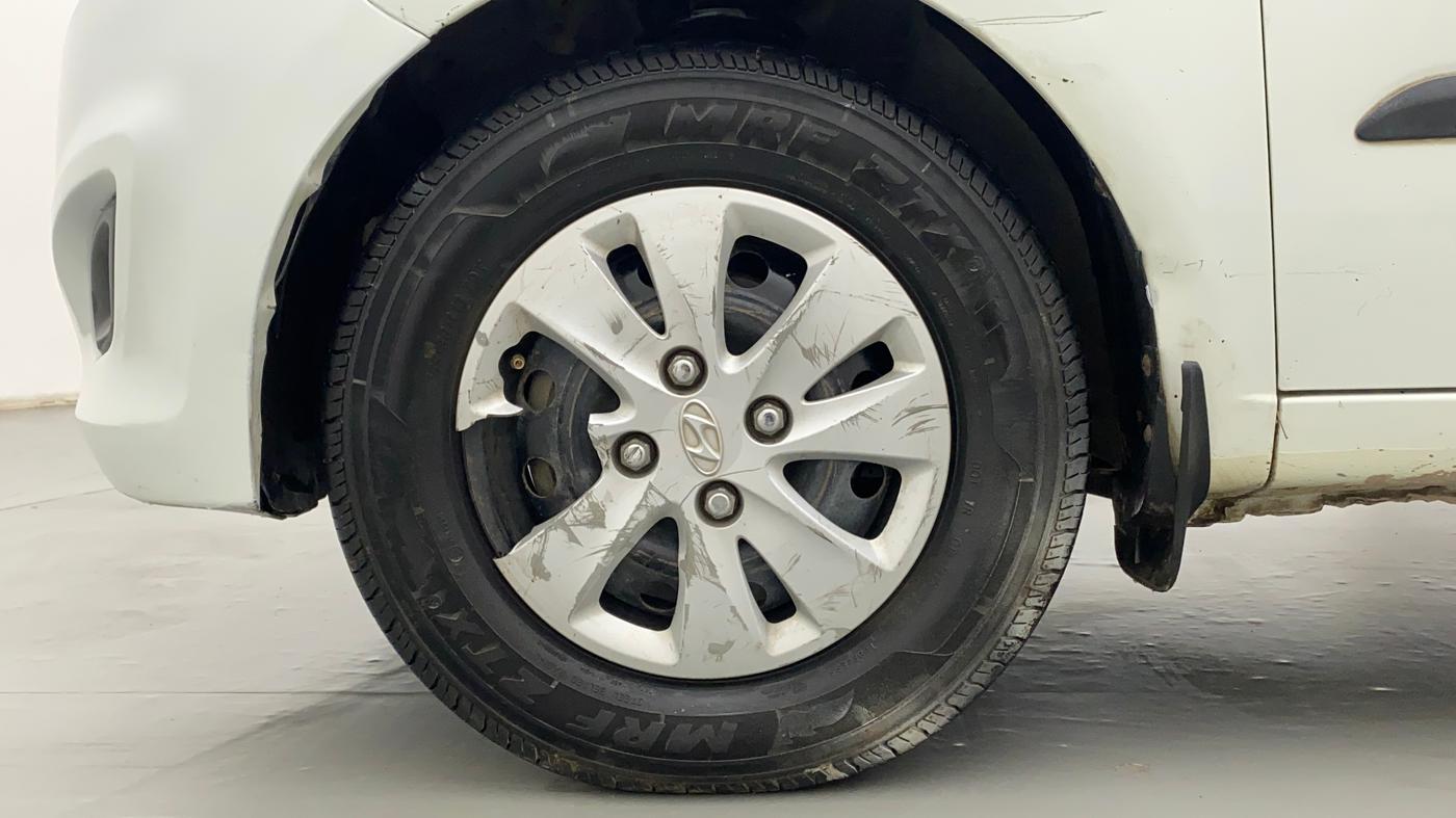 2012 Hyundai i10 MAGNA 1.1, CNG, Manual, 96,107 km, Left Front Wheel