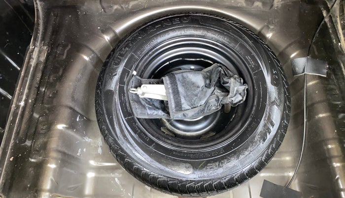 2018 Renault Kwid RXT 1.0 (O), Petrol, Manual, 50,239 km, Spare Tyre