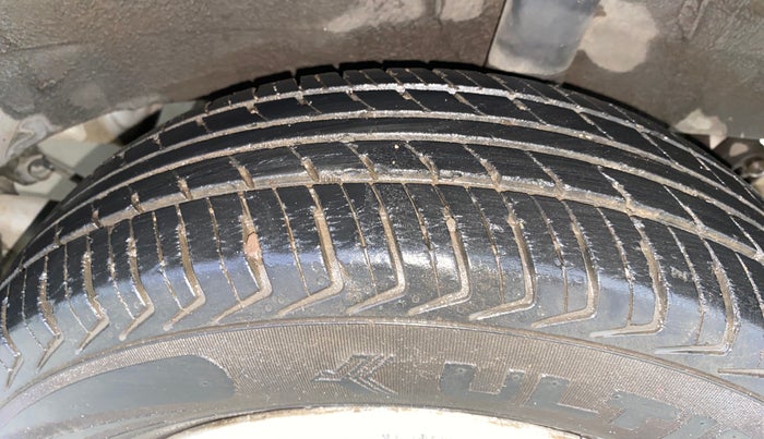 2018 Renault Kwid RXT 1.0 (O), Petrol, Manual, 50,239 km, Left Rear Tyre Tread