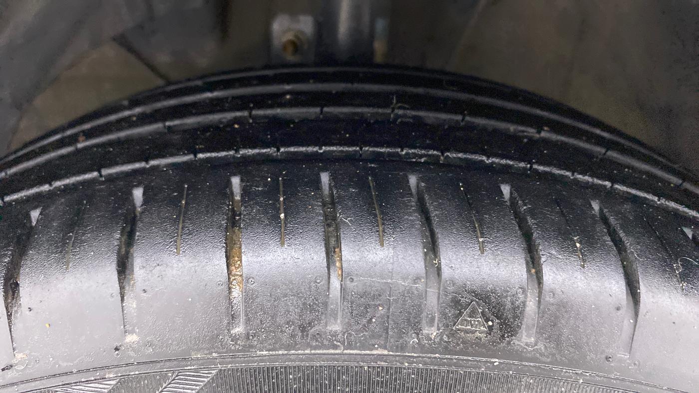2022 Maruti Baleno ZETA PETROL 1.2, Petrol, Manual, 32,232 km, Left Front Tyre Tread