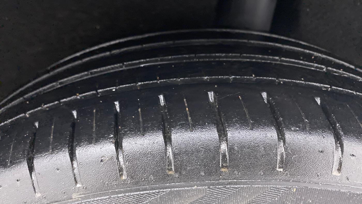 2022 Maruti Baleno ZETA PETROL 1.2, Petrol, Manual, 32,232 km, Right Rear Tyre Tread
