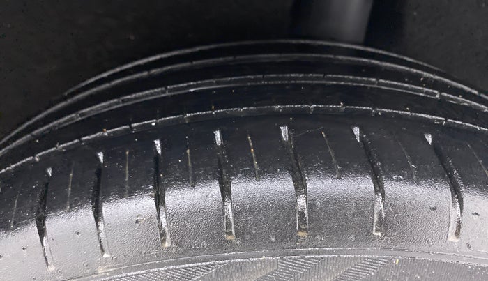 2022 Maruti Baleno ZETA PETROL 1.2, Petrol, Manual, 32,232 km, Right Rear Tyre Tread