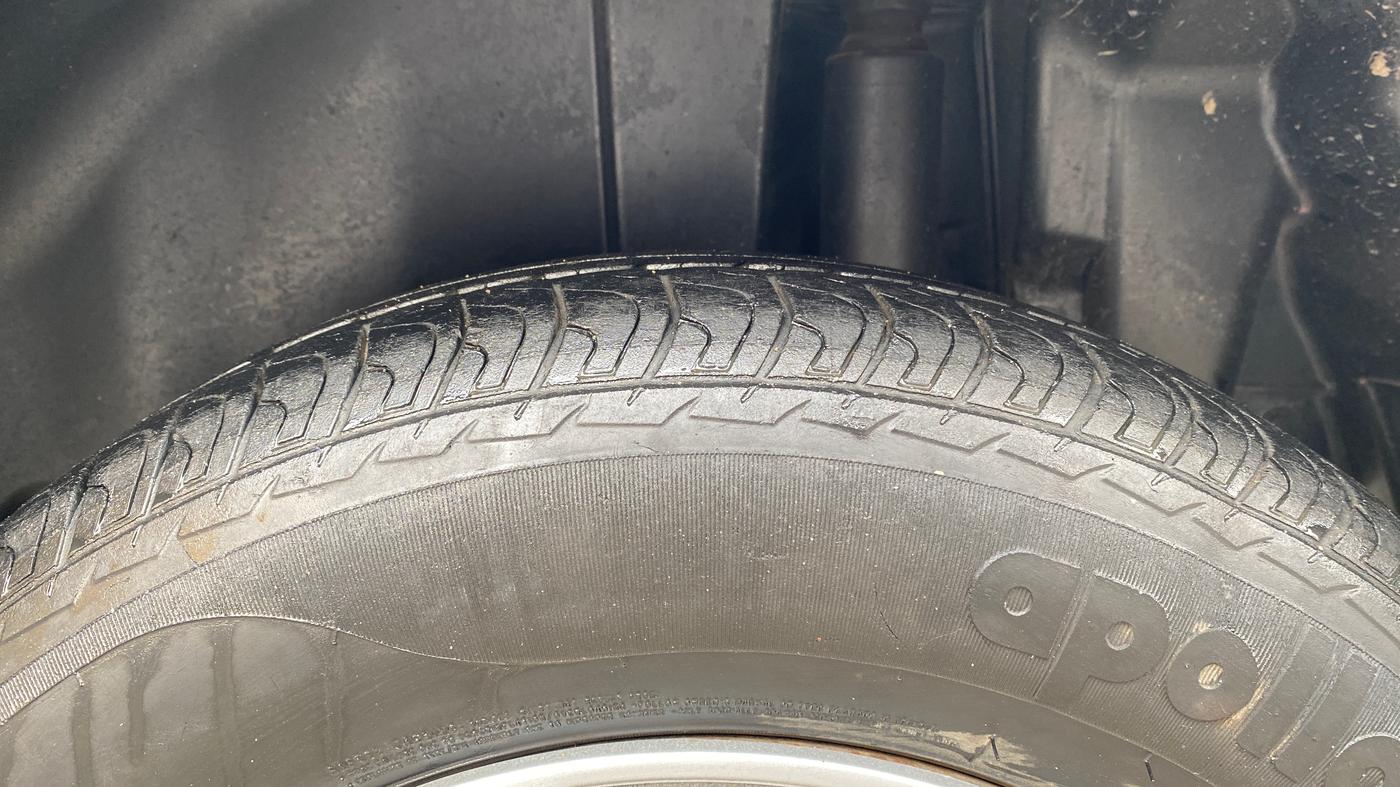 2017 Maruti Swift VDI, Diesel, Manual, 95,072 km, Left Rear Tyre Tread