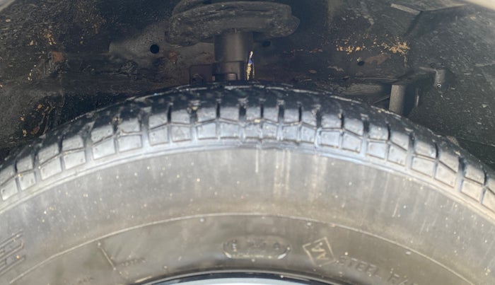 2017 Maruti Swift VDI, Diesel, Manual, 95,100 km, Right Front Tyre Tread