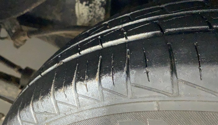 2021 Maruti Alto LXI OPT CNG, CNG, Manual, 22,081 km, Left Rear Tyre Tread